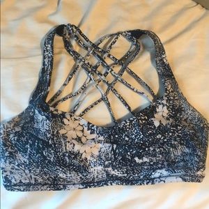 Lulu lemon sports bra